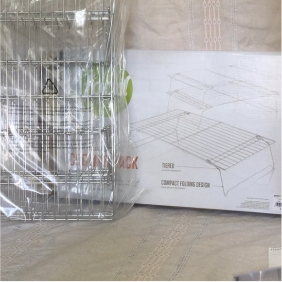 ❌SOLD❌Food Network 3-tier Cooling Racks - Picture 2 of 3